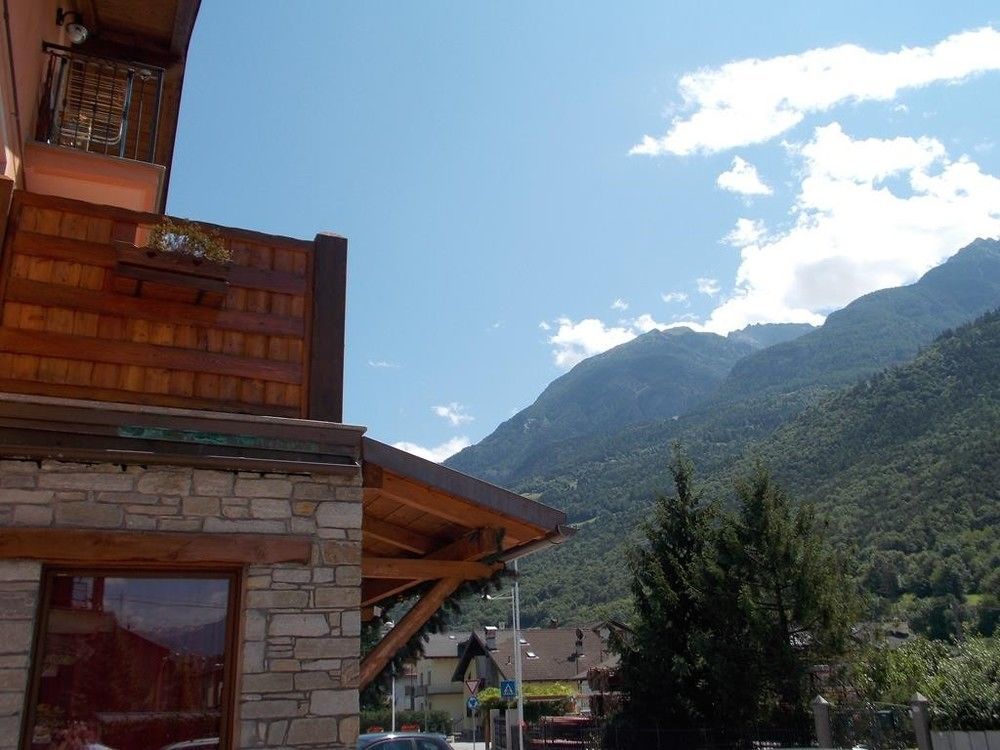 Sottosopra Alps & Casa de hóspedes Charvensod